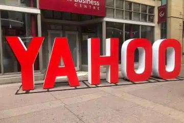 red Yahoo signage on street